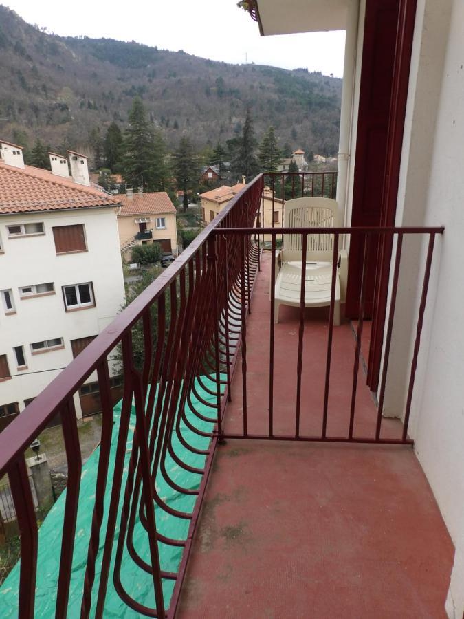 Hebergement Des Thermes Верне-ле-Бен Екстер'єр фото